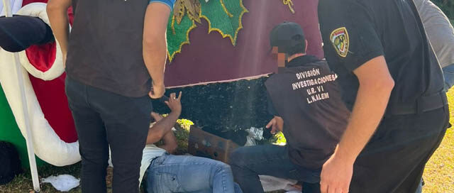 ALEM: Encontraron a la adolescente buscada escondida en un adorno navideño